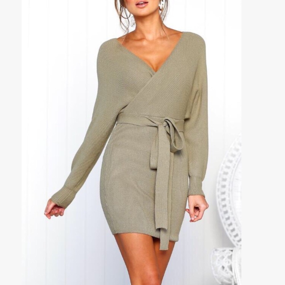 🔥🔥Sexy and Cozy Green V Neck Sweater Dress - Picture 2 of 8